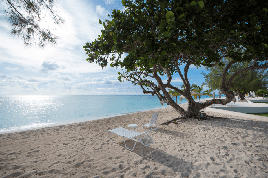 A spot on Seven Mile Beach at Plantana to take stunning Grand Cayman photos.