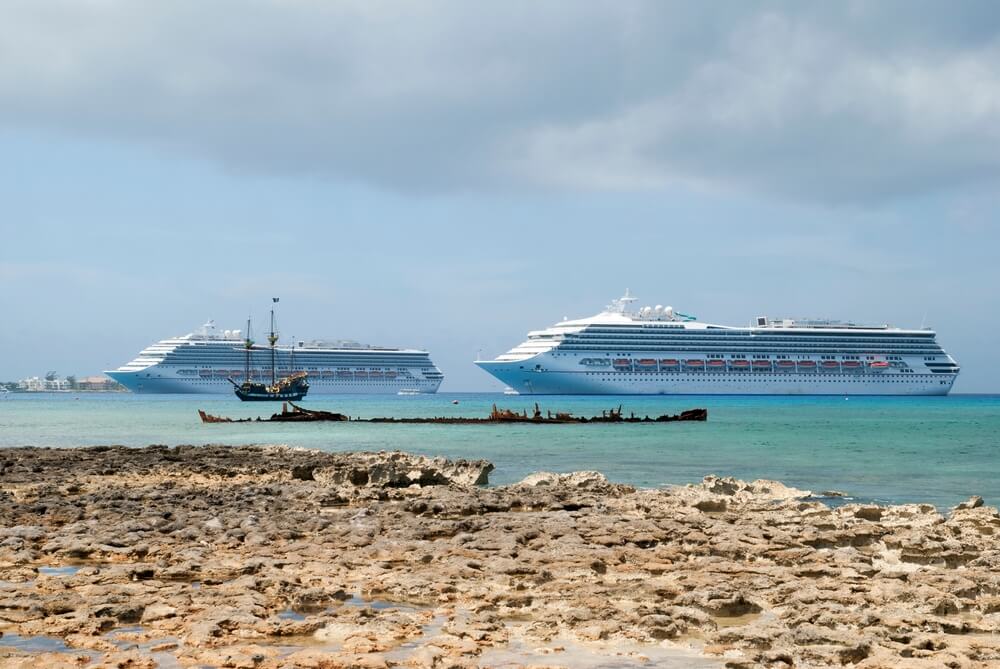 Watching cruise ships, one of the best things to do in George Town.